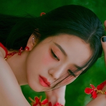 Jisoo – Flower