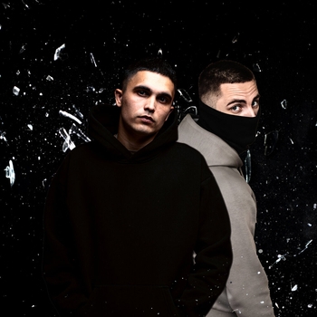 Riot98 – Скандалами