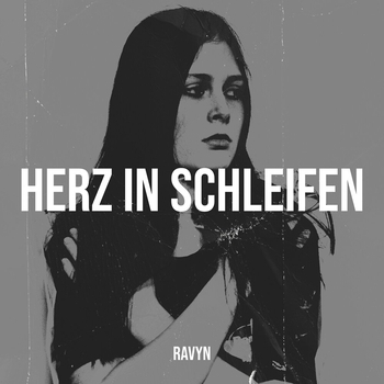 Ravyn – Herz in Schleifen