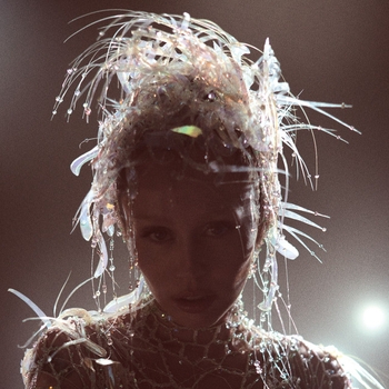 Miley Cyrus – Pretend You're God