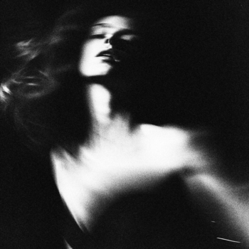 8D PARADISE – Bad Girl (SLOWED 8D)