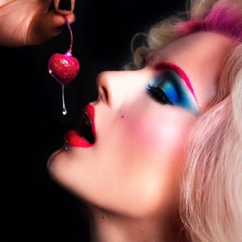 Meg Smith – Hedonistic