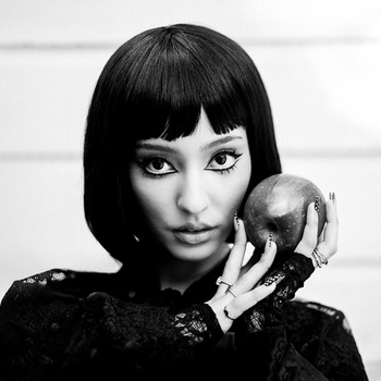 Faouzia – Porcelain