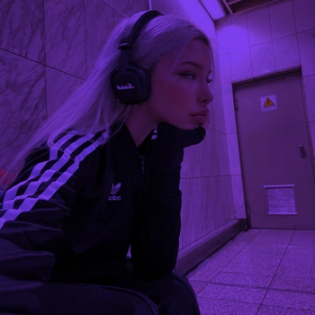 Xaoc – highest in the room (outro looped + slowed)