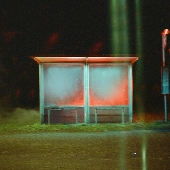 Wolf Alice – Lipstick on the Glass (Lullaby Version)