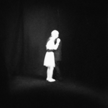 sputn1k – Crying in the crowd