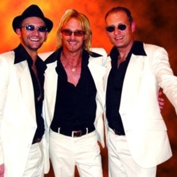 Bee Gees – Stayin Alive