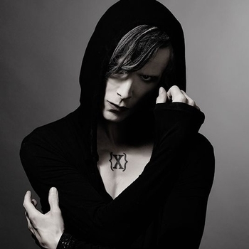IAMX – I Come with Knives