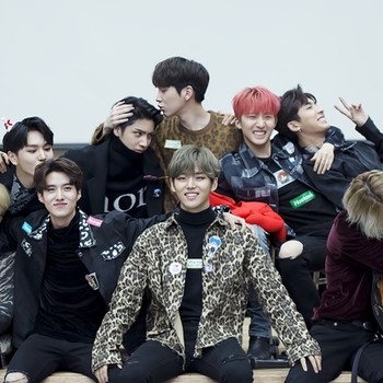 Pentagon – Humph (Sum(me:r) 2019)