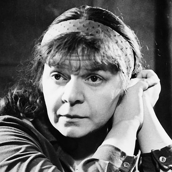 Новелла Матвеева