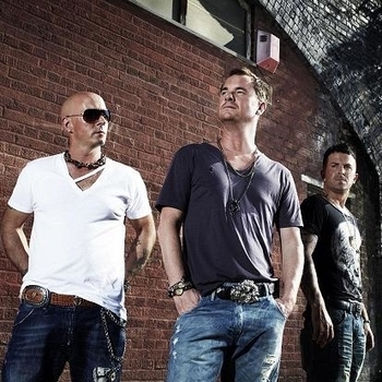 East 17 – I'm Here For You