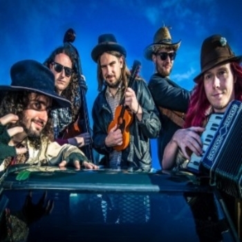 Alestorm – Shipwrecked