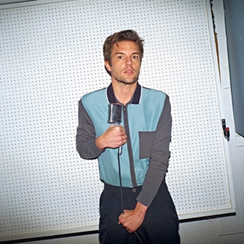 Brandon Flowers – On the Floor