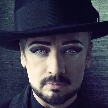 Boy George – Love Hurts (At Worst...The Best Of Boy George And Culture Club 1993)