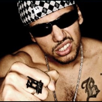 b – Tight, Tony D und G-Hot-Kopf Hoch