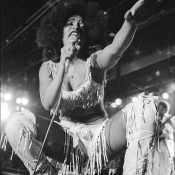 Chaka Khan – Like A Lady (Hello Happiness 2019)