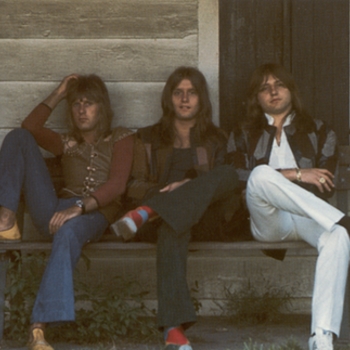 Greg Lake – I Believe In Father Christmas