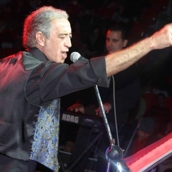 Edip Akbayram – Sensizliğe Yol Aldım (Son Olsun)