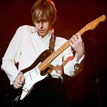 Eric Johnson (Эрик Джонсон)