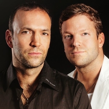Global Deejays – Hardcore Vibes