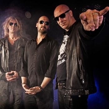 Iron Savior – Eye To Eye