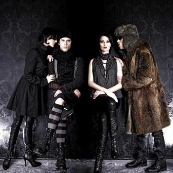 In Strict Confidence – Industrial Love (Silicon version by VNV Nation)