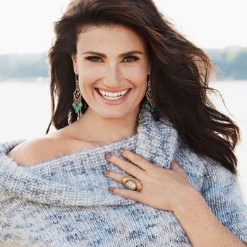 Idina Menzel – I Sang at Your Mom's Wedding? (Live)