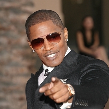 Tank – Back It Up (Feat. Jamie Foxx)