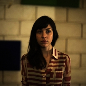 Julia Holter – Boy in the Moon