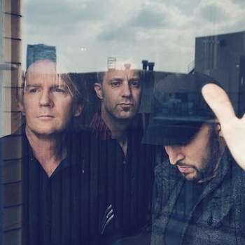 Les Friction – Louder Than Words