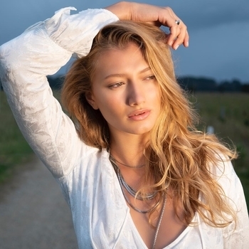 Leony – Remedy