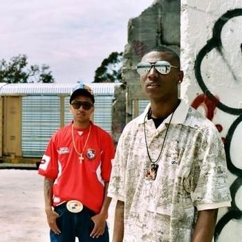 J Boogie – Motto Moombah feat. Los Rakas & E-40