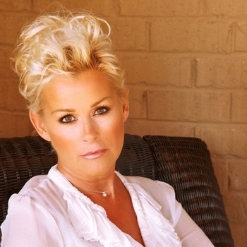 Lorrie Morgan – She s Takin  Him Back Again (2002)