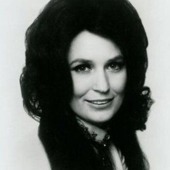 Loretta Lynn – High On A Mountain Top