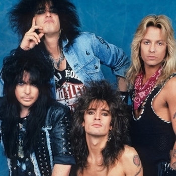 Def Leppard – Pour Some Sugar on Me