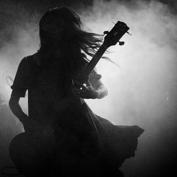 Mono – Ashes In The Snow