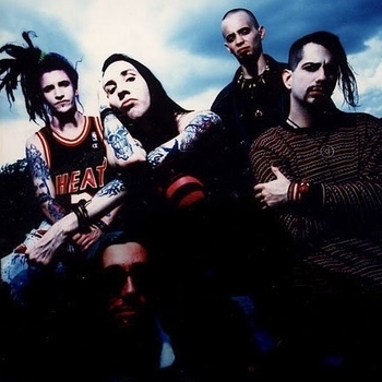 Marilyn Manson – My Monkey (Live)