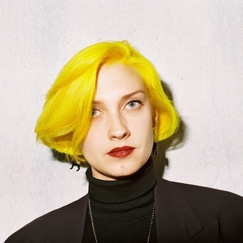 Molly Nilsson – The Lonely