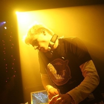 MaxNRG – Hide Away My Heart (Dubstep Mix)