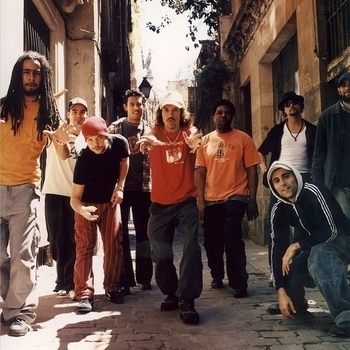 Macaco – 33 Revoluciones