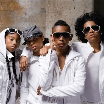 Mindless Behavior – Mrs. Right (feat. Diggy Simmons)
