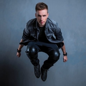 zhan – Nicky Romero vs. Kelly Clarkson - Stronger 303 (ZHAN & Toni Aries Mashup)