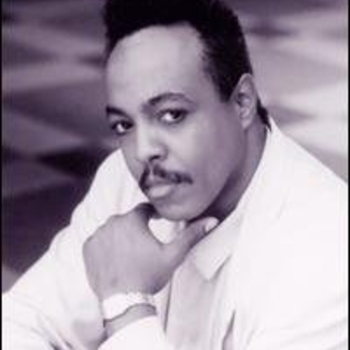 Peabo Bryson – Since I've Been In Love