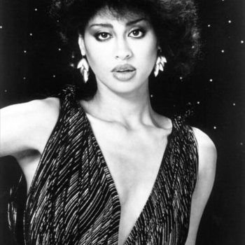 Phyllis Hyman – Magic Mona