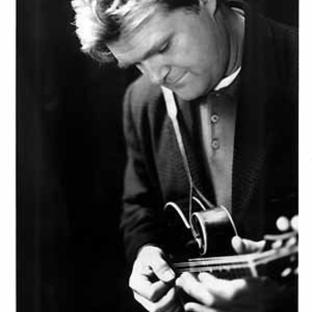 Ricky Skaggs – This World Is Not My Home