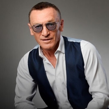 Евгений Росс