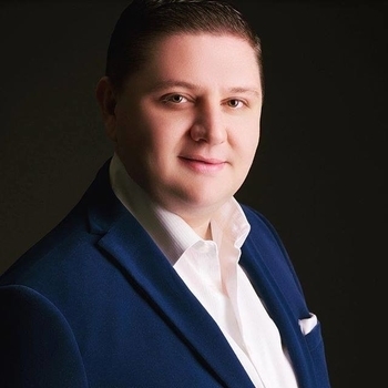 Armenchik – She's Mine