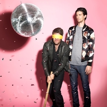 3OH!3 – Bad Guy