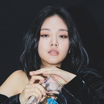 Bibi – Fedexx Girl