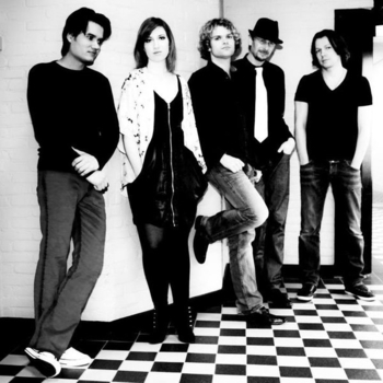 Bloomfield – Love Me Please Love Me